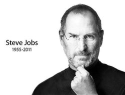 Steve Jobs: Visioner “Gila” yang Menaklukkan Pasar dan Jadi Standar Industri